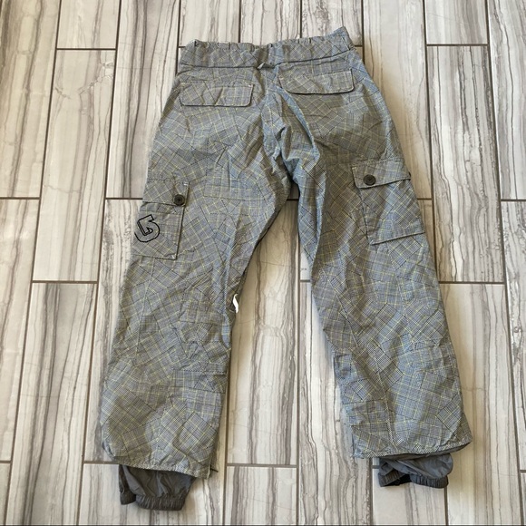 NWOT Burton White Collection ski/board pants. - Picture 7 of 8
